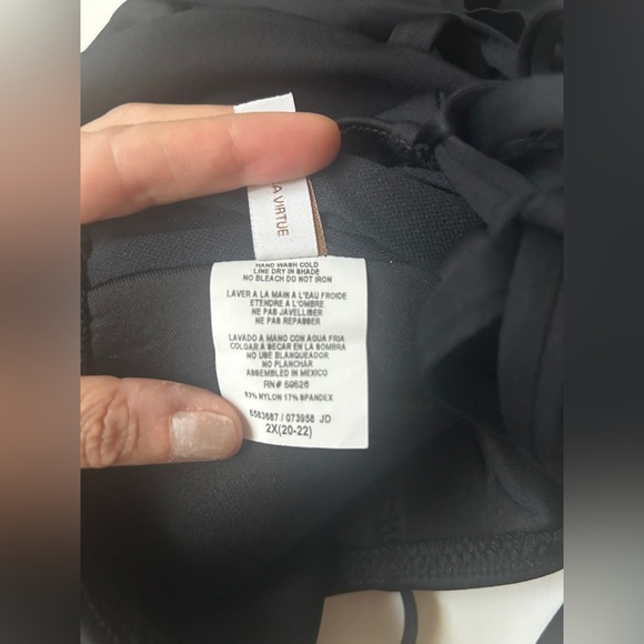 Becca by Rebecca Virtue Women’s Swim Top Plus size 2X NWT - Picture 5 of 9